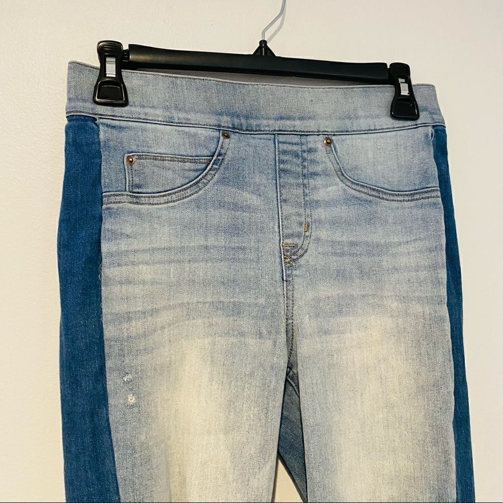 SPANX DISTRESSED RAW HEM SIDE PANEL SKINNY JEANS SIZE SMALL - Picture 4 of 10